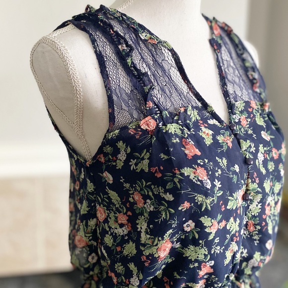 NWT Paris Dress: Floral and Lace Buttons Sweet - Picture 2 of 6